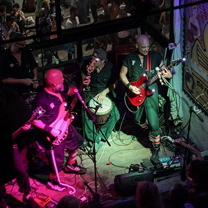festival-sayulita-2019-los-gatos-negros-de-sayulita-super-sonic-soul-pimps-bar-don-pato-37